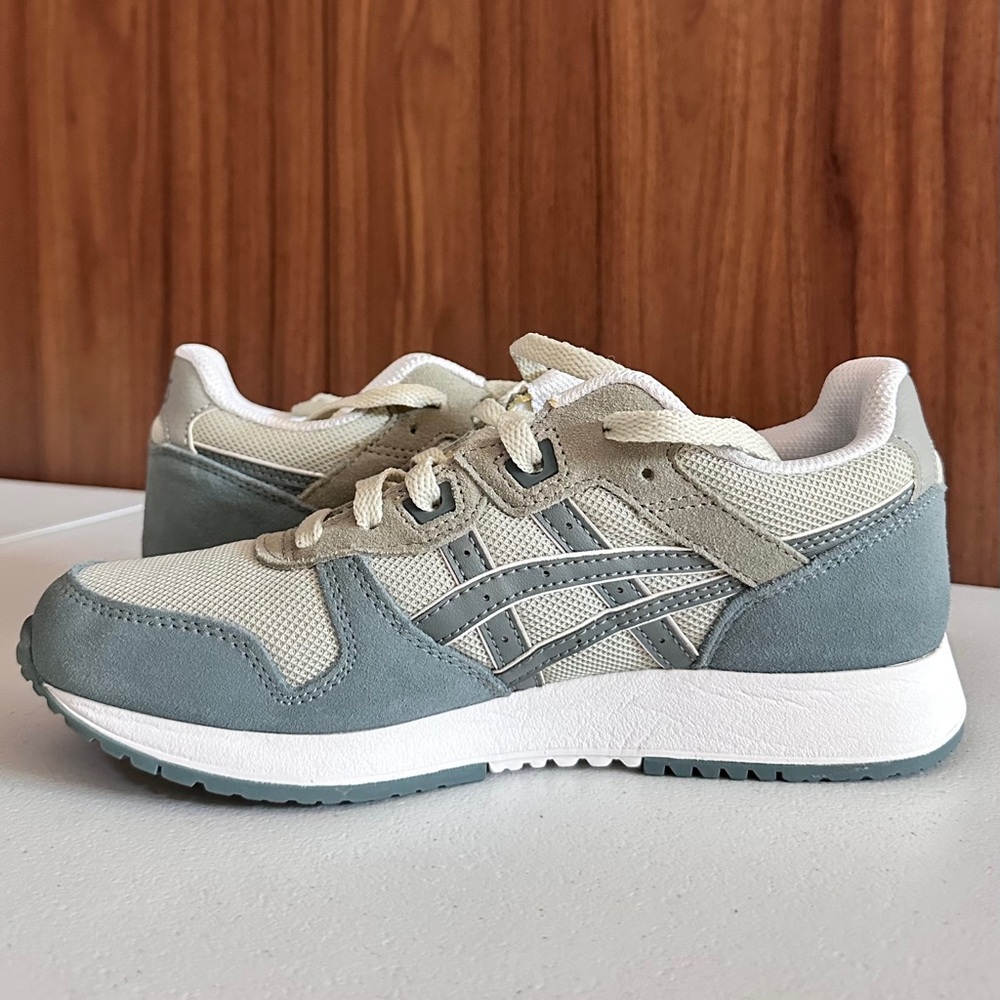 ASICS UNISEX Olive and Teal Running Shoes Size 6.5 like new! - Picture 5 of 14